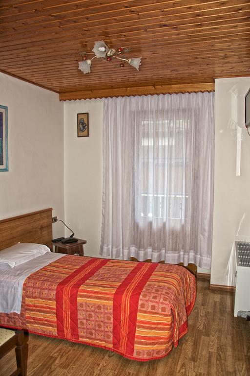 Albergo Ristorante Iris Auronzo di Cadore Bilik gambar